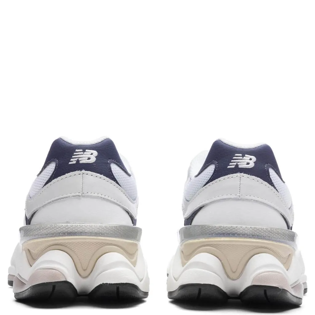 9060 - White/Navy