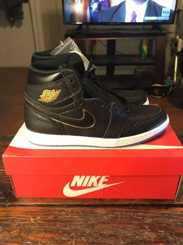 Air Jordan 1 Retro High OG - Family Forever