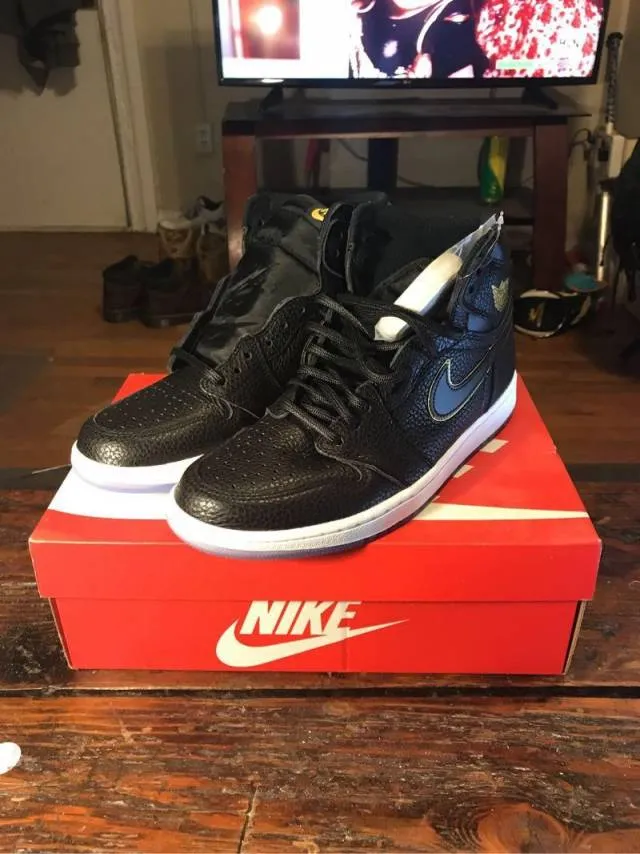 Air Jordan 1 Retro High OG - Family Forever