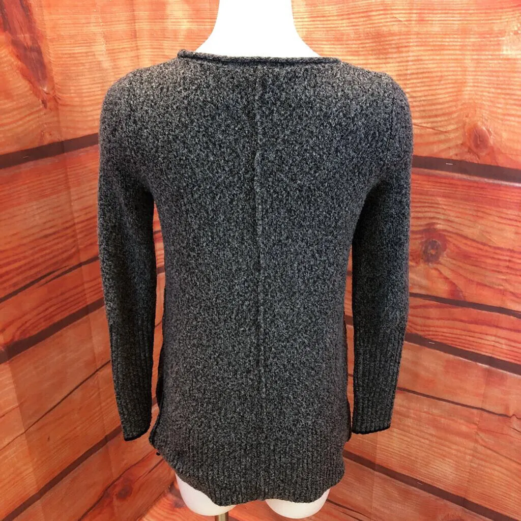 ECRU GRAY SWEATER SIZE X SMALL TCC