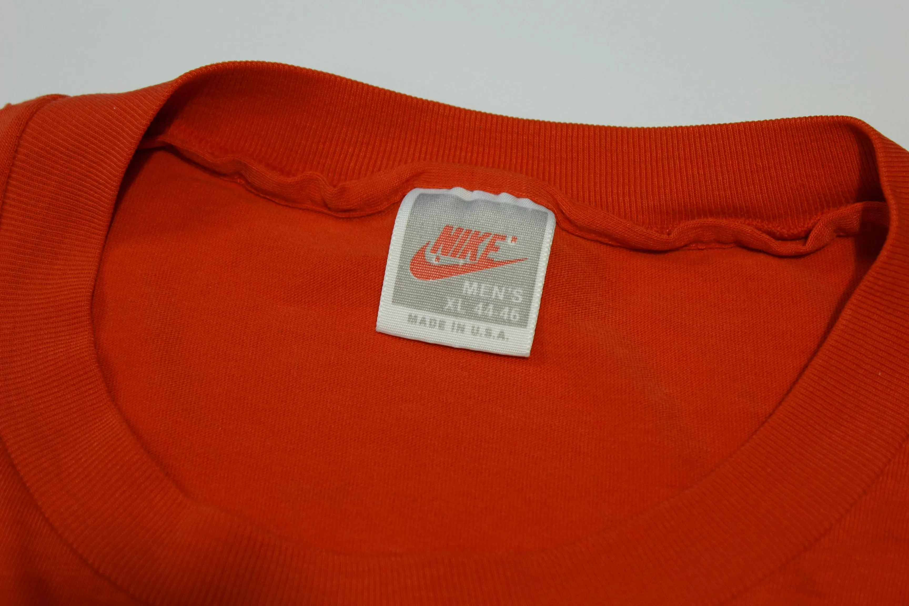 Nike Vintage 80's 90's Gray Tag Thin Abstract Art Single Stitch T-Shirt