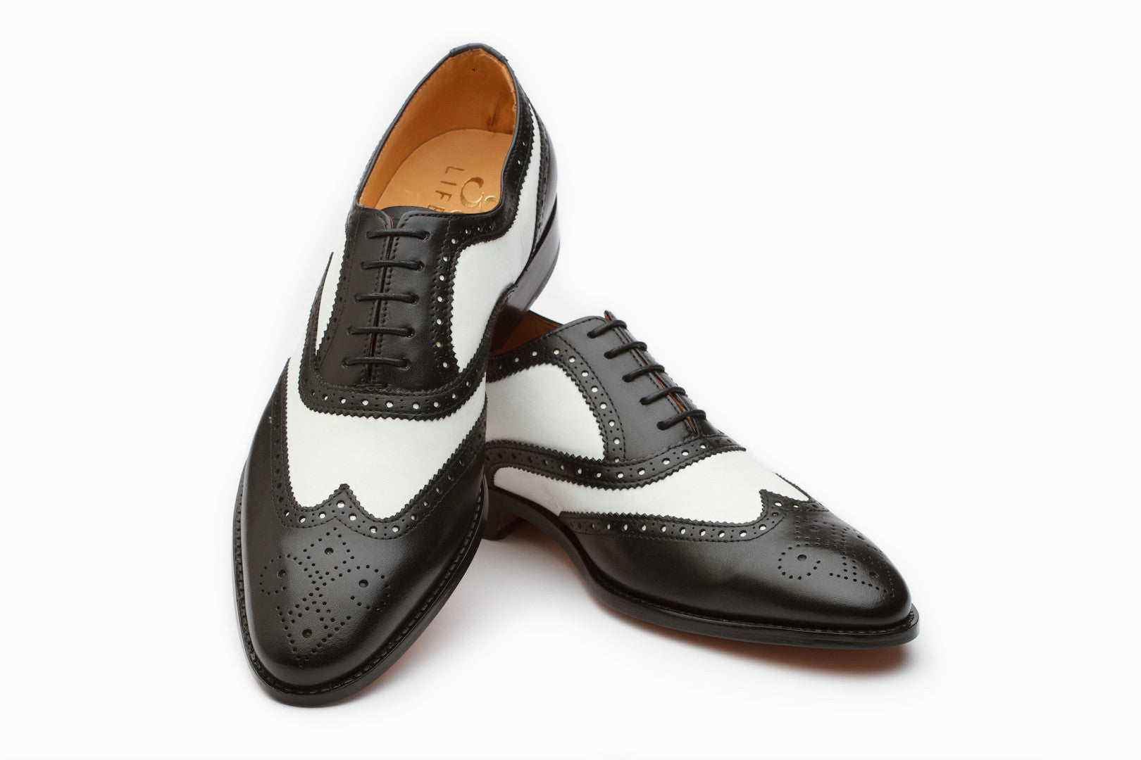 Spectator Wingtip Oxford - Black/White