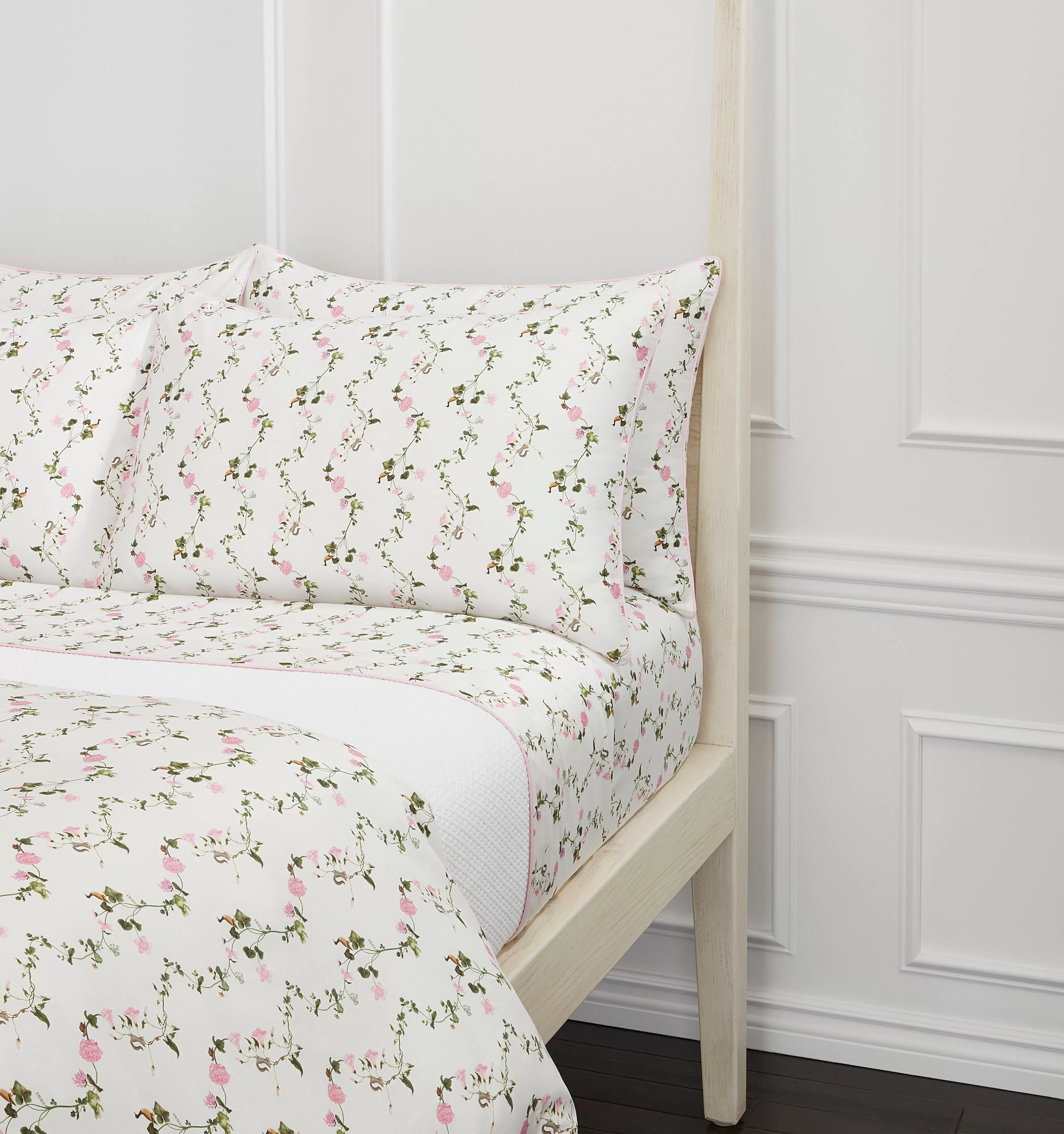 The Bed Set - Pink Pond Floral