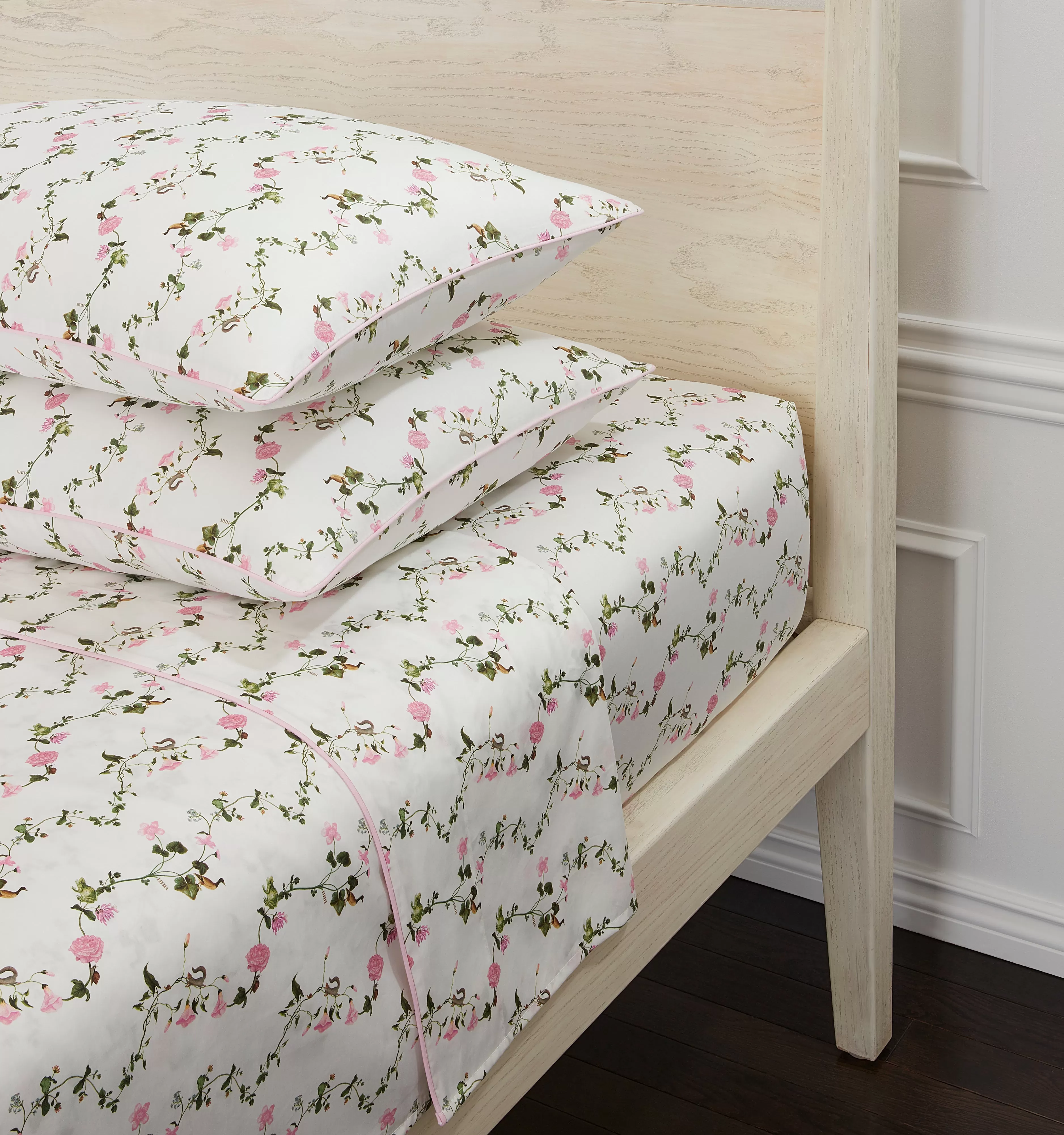 The Sheet Set - Pink Pond Floral